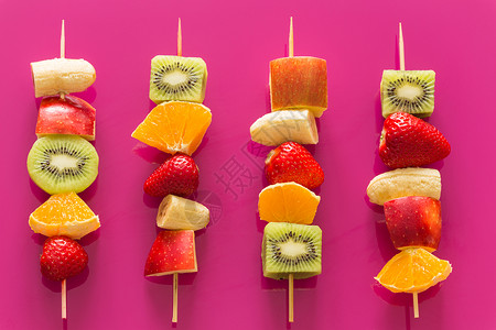 水果扭曲了健康饮食的概念背景图片