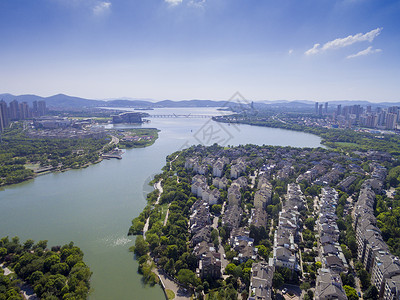 城市滨水建筑鸟瞰图图片