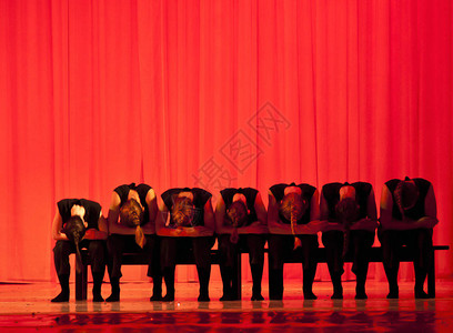 舞台者现代舞蹈编舞一群从图片