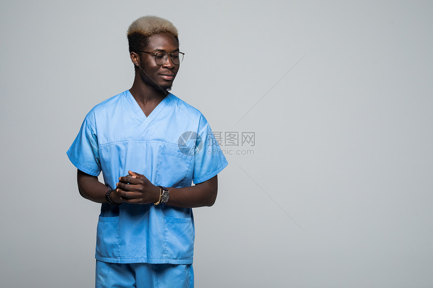 非裔美国人黑医生被白种图片
