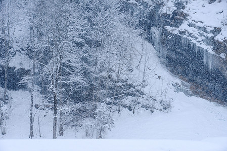 瑞士阿尔卑斯山英格堡的雪景图片