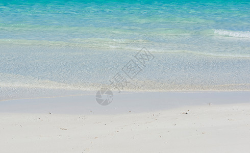 古巴Varadero加勒比海滩上的白图片