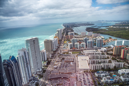直升机看到北迈阿密海滩沿海洋的共有公寓美国图片