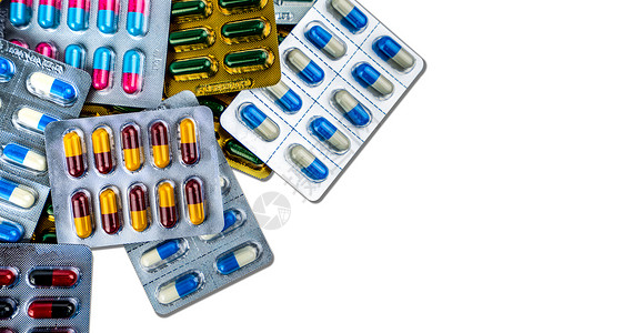 五颜六色的抗生素胶囊丸在泡罩包装中图片