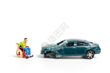 事故现场白色背景的汽车撞安全驾驶概念等事件图片