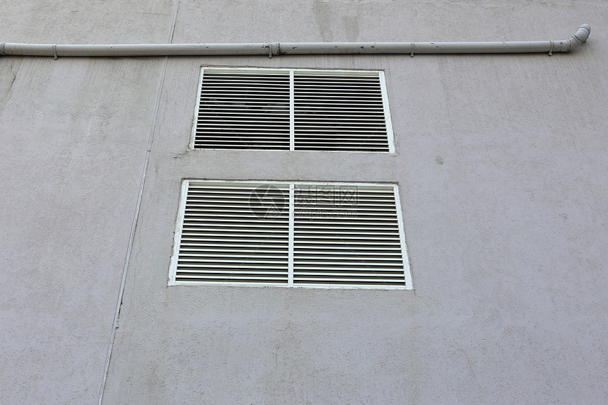 窗户是墙上的一个开口用于接收光线进图片