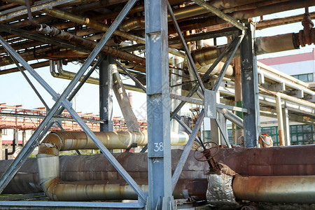 管道estocada蒸汽和冷凝水管道加固炼油厂石化工厂图片