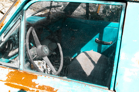 旧老生锈老旧汽车图片