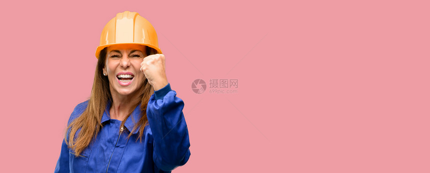 工程师建筑工人女烦躁和愤怒表达负面情绪图片