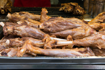 北京王府井大街的熟羊腿背景图片