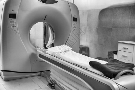 医院的MRI医疗扫描机图片