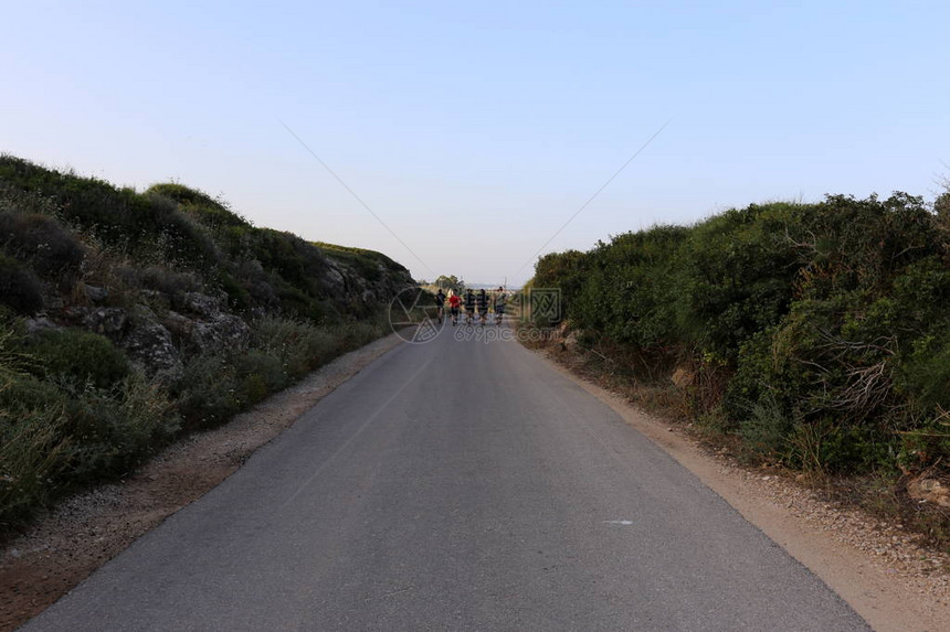 道路用于车辆和行人移图片