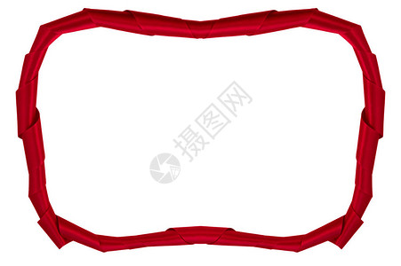 红色的带子作为白色背景信函或明信图片