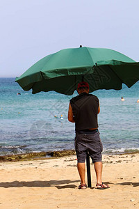 保护伞防止下雨和炎热图片