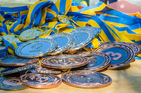 金银和铜牌运动乌克兰奖牌背景图片