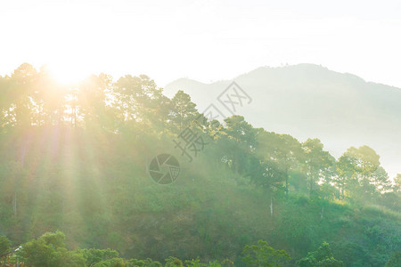 山层日出雾云晨空自然景观图片