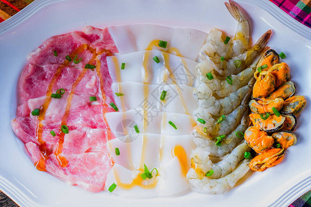 猪肉锅虾鱿鱼海鲜贝类海食图片