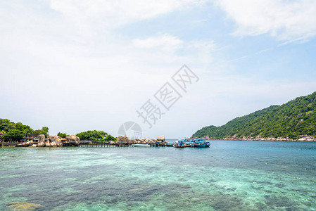 夏季在南园岛乘船游览码头的美丽海天自然景观是泰国素叻他尼省泰国湾著图片