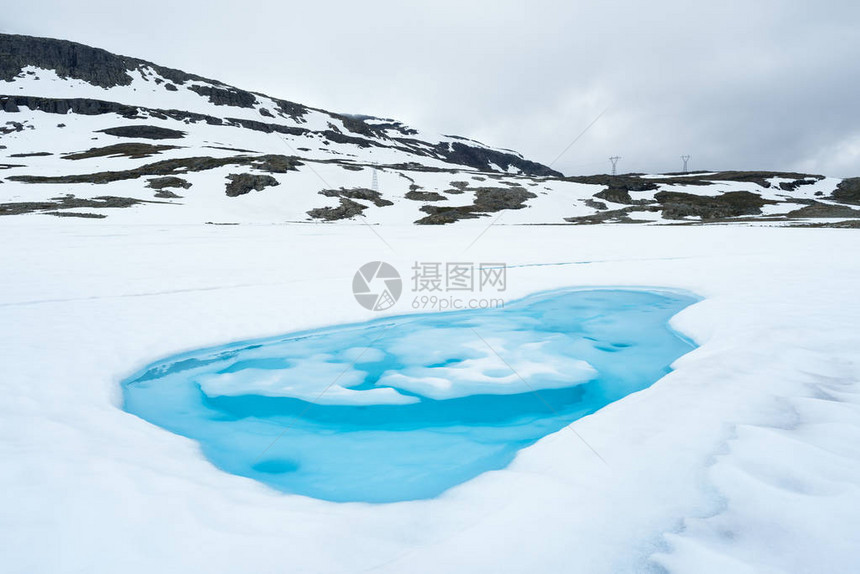 挪威旅游者Aurlandsfjellet路线从奥兰德万亨到Laer图片