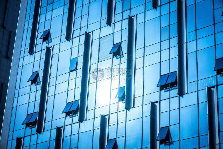 蓝色玻璃办公楼图片