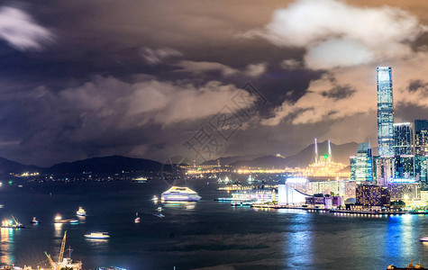 香港在晚上的全景香港的土地面积为1图片