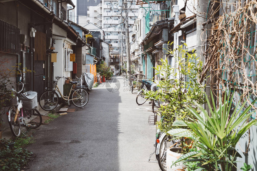 日本大阪的中崎町街道图片