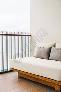 沙发装饰室外阳台和庭图片