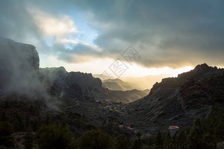 在西班牙加那利群岛大加那利岛的日落中图片