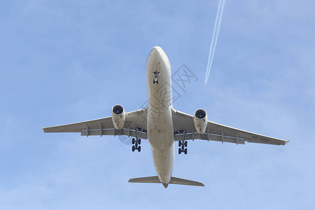 沙特阿拉伯航空公司航空客A330343ECN背景图片
