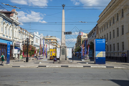 俄罗斯萨马拉具有历史意义的城市中心列宁格勒斯卡雅街背景图片