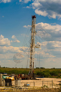 石油和天然气设施图片