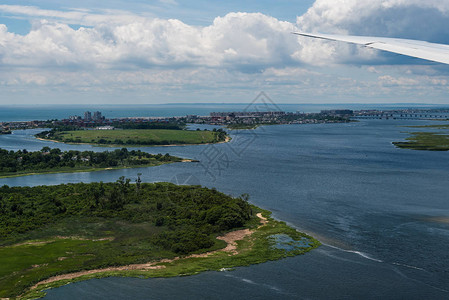 纽约长滩和宽海峡的空中景象图片