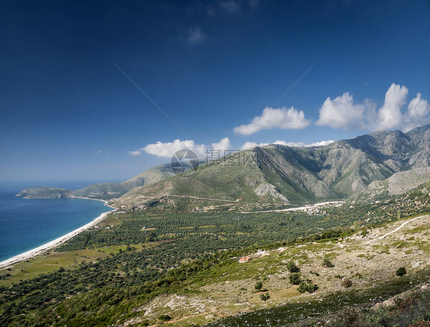 萨兰德以北的阿尔巴尼亚南部海滨滩景观图片
