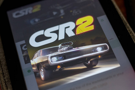 CSR在手机显示上比赛2个移动应用背景图片