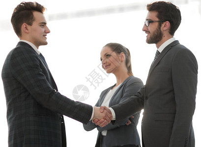 伙伴关系的概念自信的握手商业伙伴图片