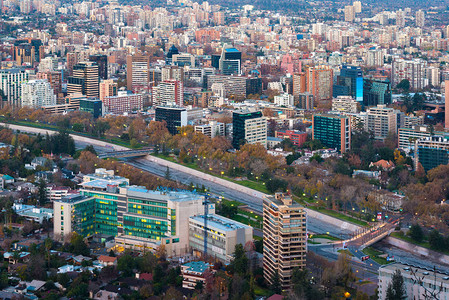 撸串约起来智利首都地区圣地亚哥背景