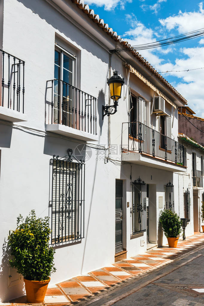 Mijas西班牙安达卢西亚有白房子的图片