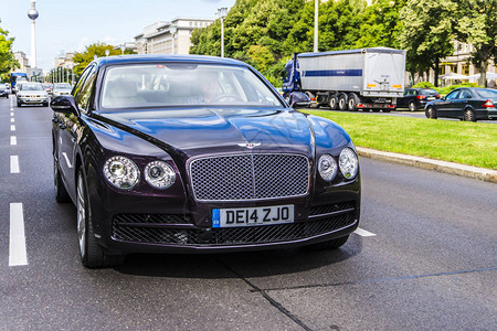 个人豪华轿车Bentley大陆超级体育图片
