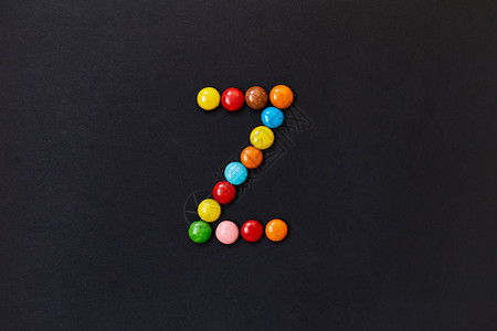 英语字母由彩色糖果组成Z黑图片