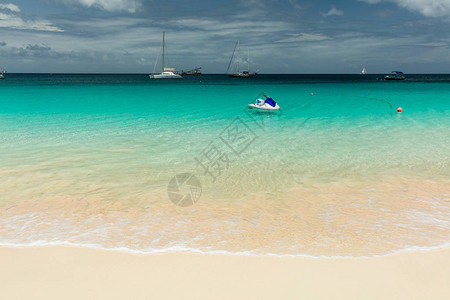 加勒比巴多斯热带海滩图片