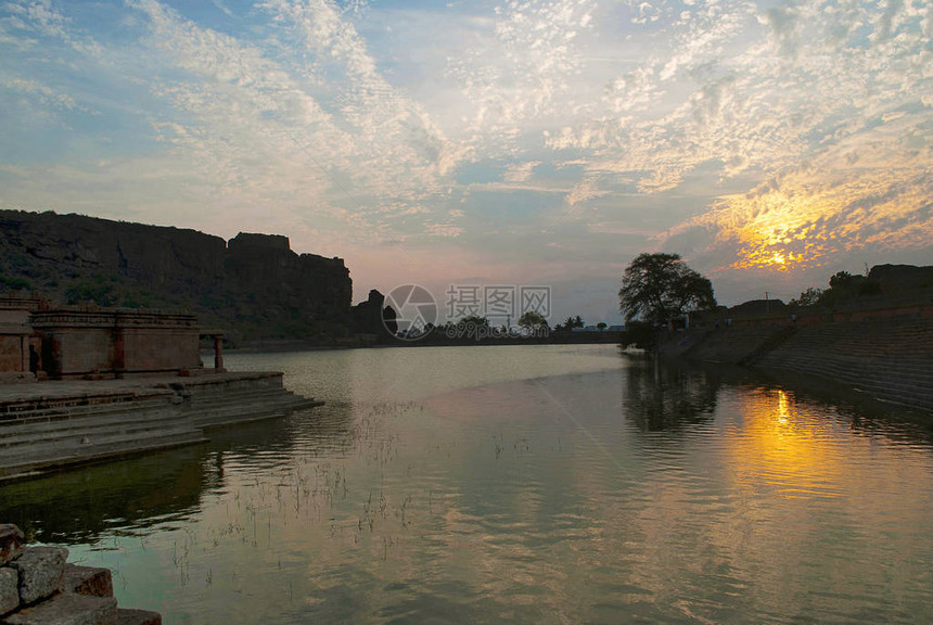 不丹塔寺阿加斯提亚湖巴达米卡兰图片