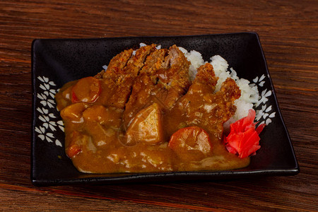 日本料理Tonkatsu猪肉图片
