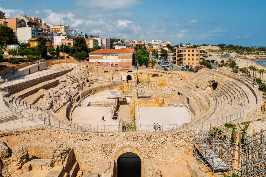 西班牙Tarragona远古罗马人两栖神庙的全景图片
