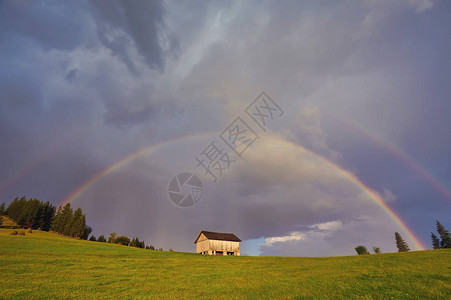 彩虹在农村Rainbow图片
