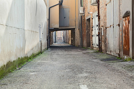 颓废老城的意大利狭窄街道意大图片