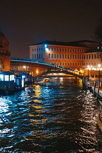 意大利威尼斯意大利威尼斯夜里光亮明图片