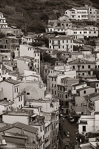 从意大利辛克特尔山上看到的Riomag图片
