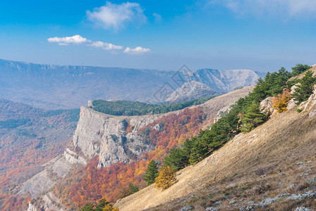 秋季美丽的山景克里米亚半岛图片