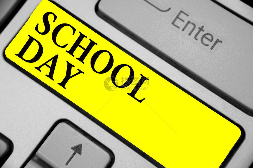 写笔记显示上学日商务照片展示从早上七八点开始到下午三点在那里教键盘黄键意图计算机图片