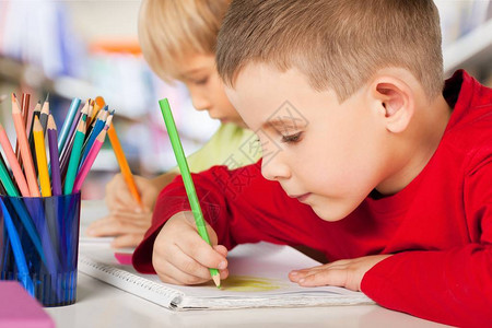 在校学生课堂上小学前生在图片